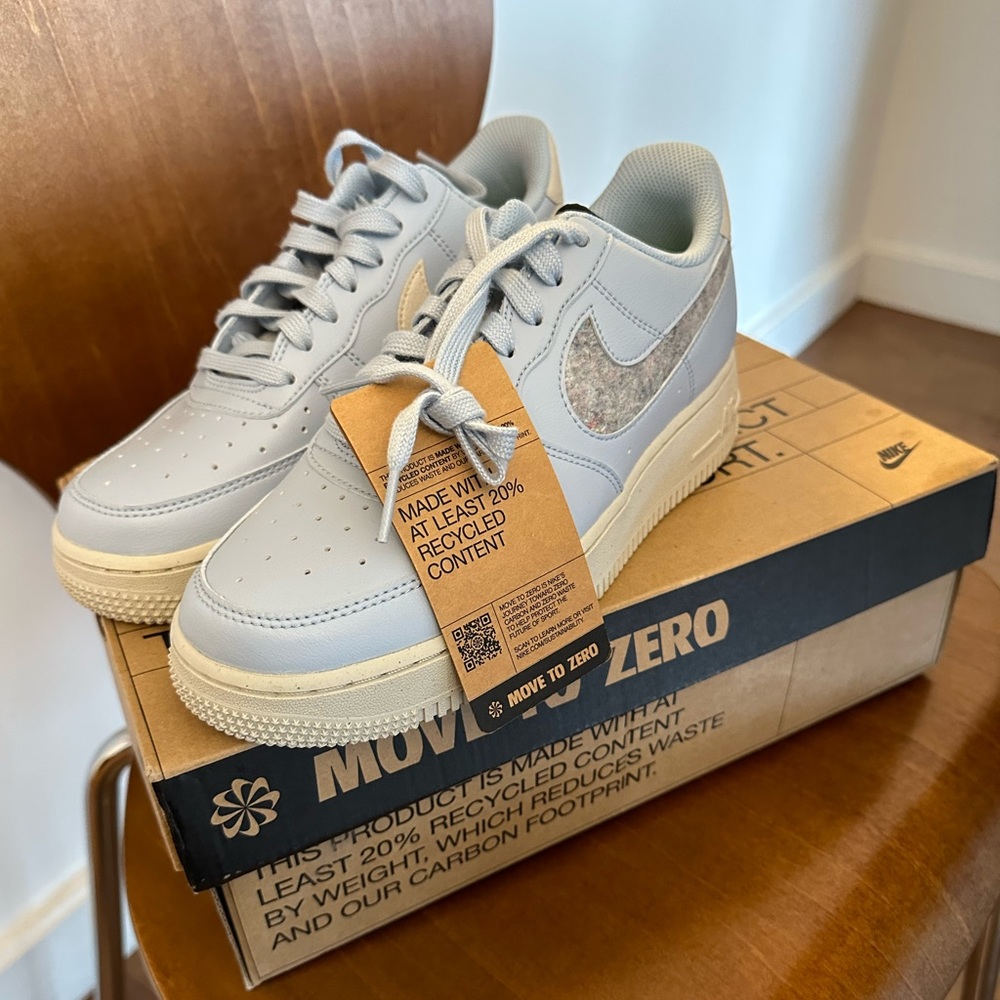 Brand new pair of Nike Air Force 1 ‘07 SE shoes in blue with box